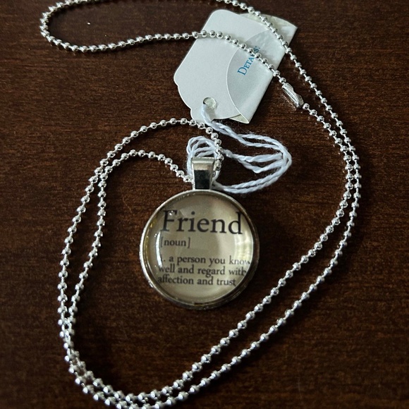 "FRIEND" WORDS PENDANT NECKLACE, HANDMADE, GLASS DOME ON METAL, 23 INCH SILVER- - Picture 3 of 3